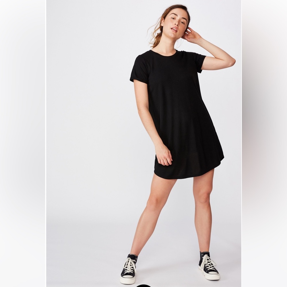 Cotton On - Black T-shirt dress - Large